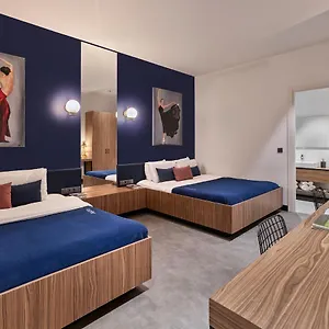 Kepler Club Sabiha Goekcen Airport - International Transit Area Kapselhotel